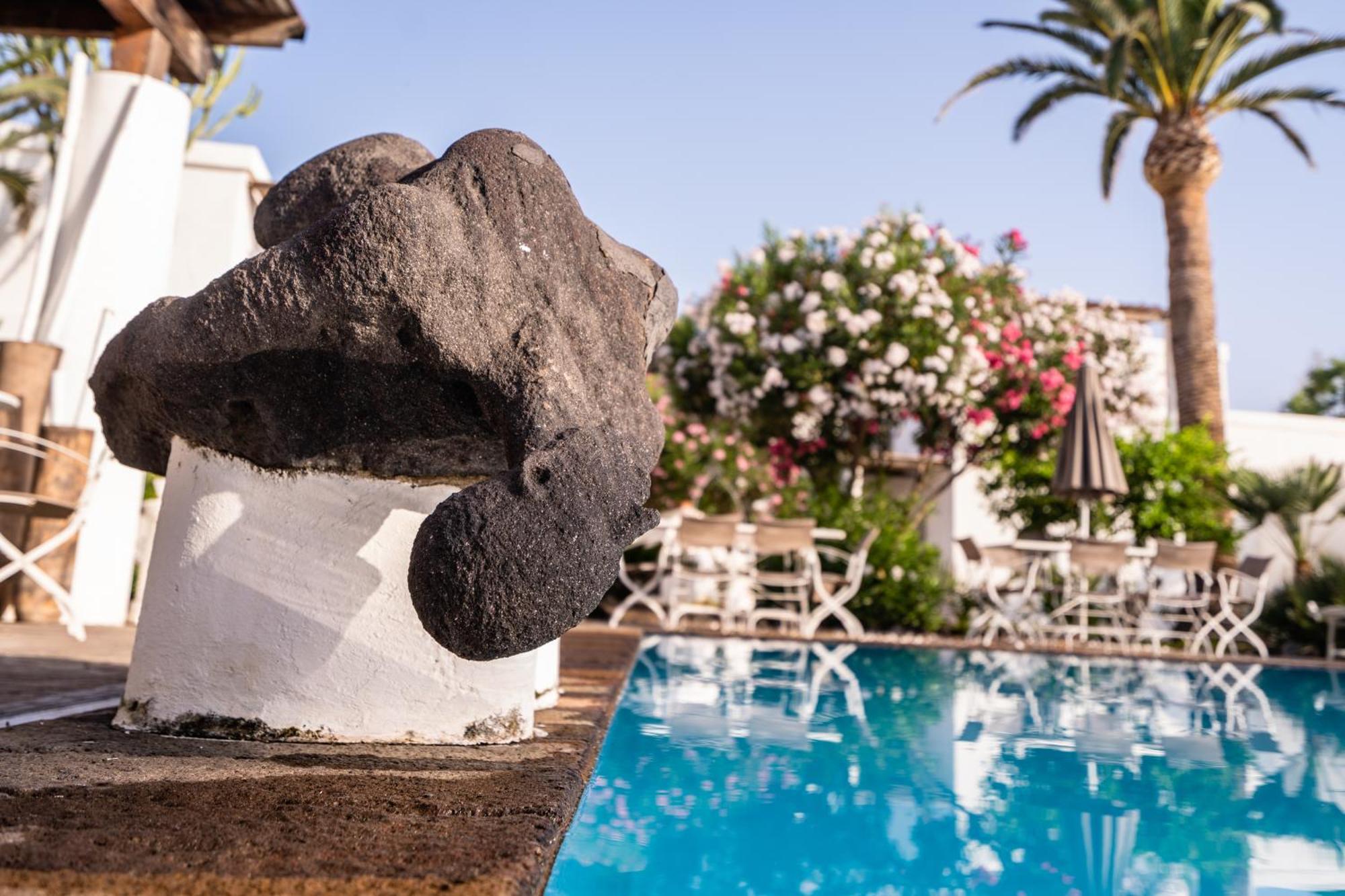 La Sciara Resort Hotel ストロンボリ エクステリア 写真
