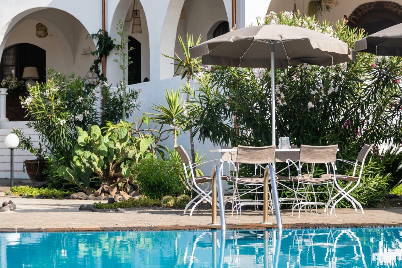 La Sciara Resort Hotel ストロンボリ エクステリア 写真